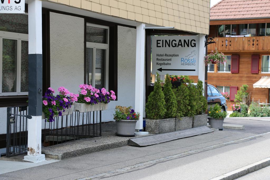 Hotel Restaurant Roessli Uetendorf Exterior photo